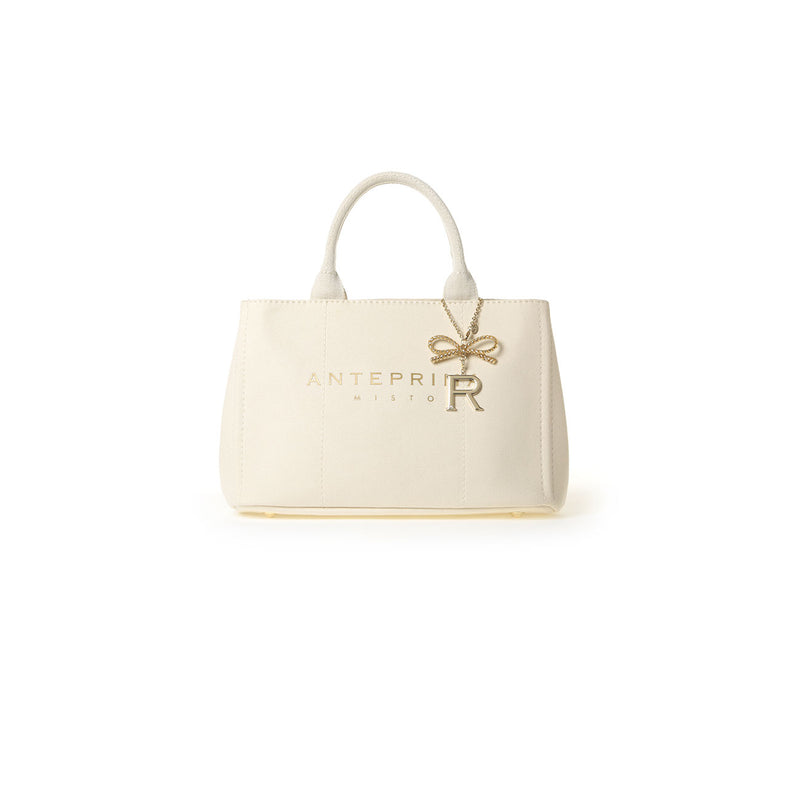 ANTEPRIMA_WIREBAG_FIGURA_MA16FCJ230_Bag_Charm_golden-yellow_on_bag_2