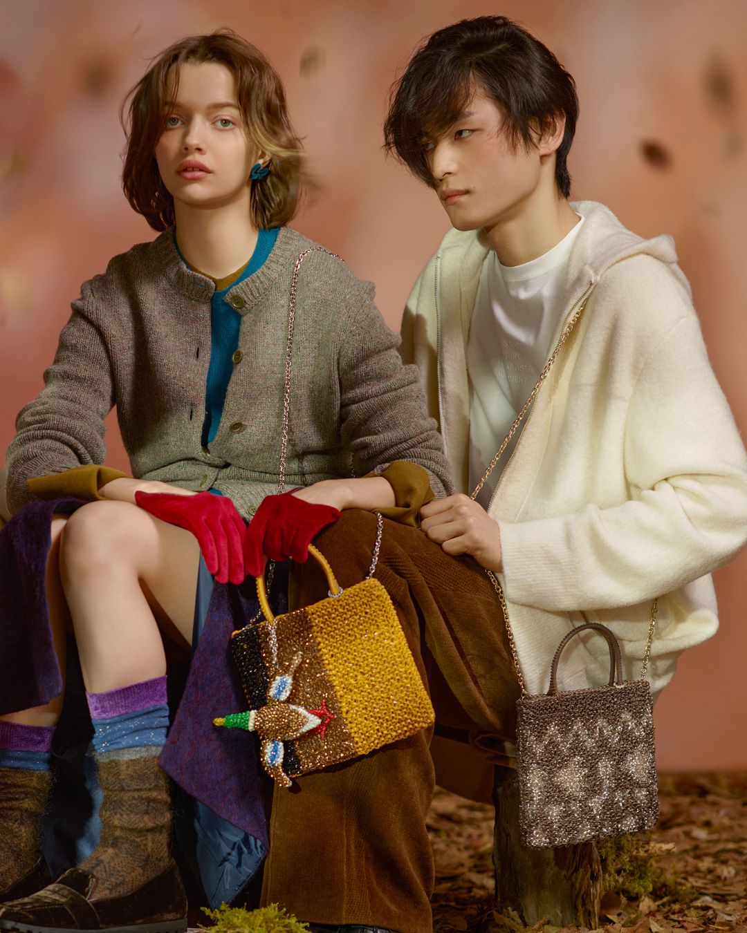 ANTEPRIMA_WIREBAG_IZUMI_KATO_STANDARD_Z_PB25FMT4K3_PB25FMT4K4_Crossbody_Bag_solid-mustard-yellow-bronze-black_model